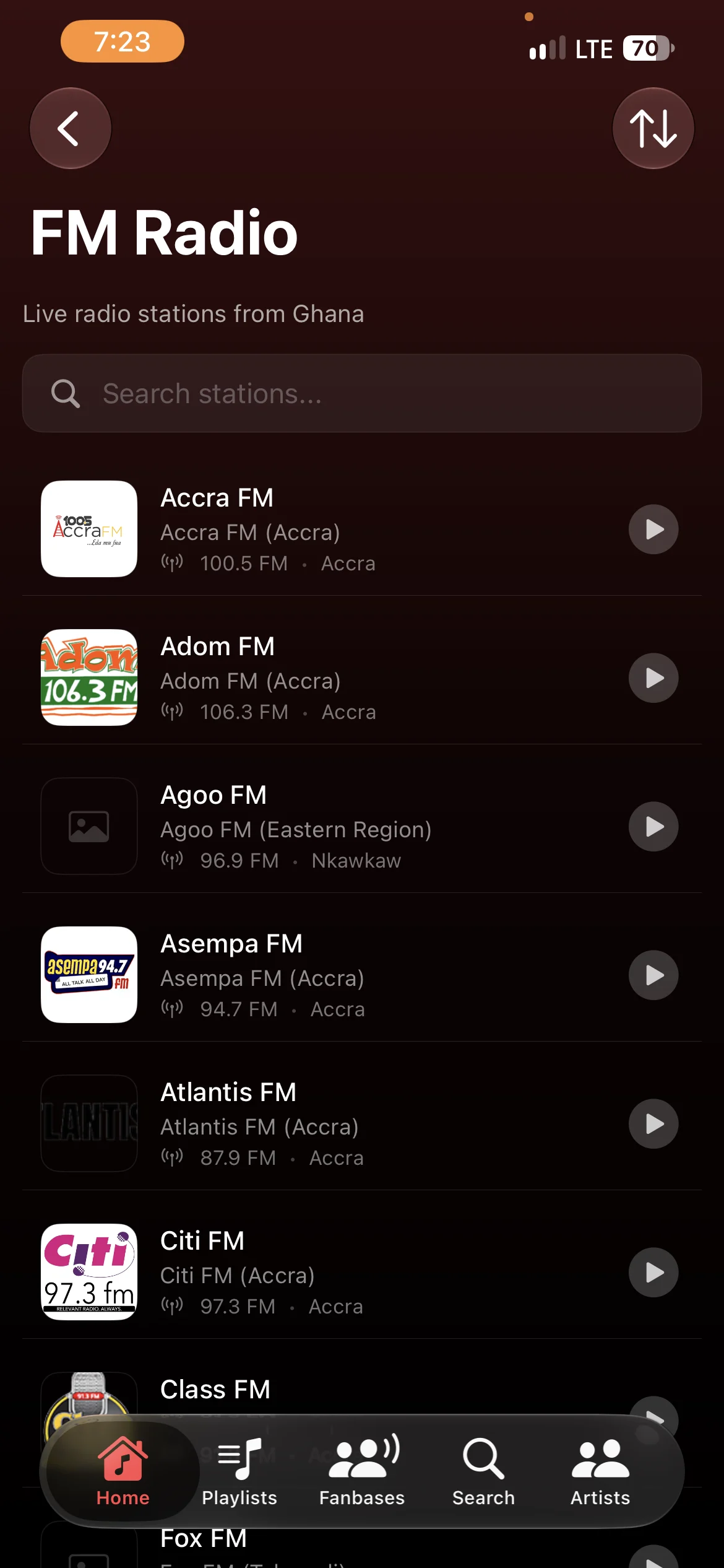 Live FM radio: stations from Ghana such as Accra FM, Adom FM and Citi FM, each with its frequency and a play button.